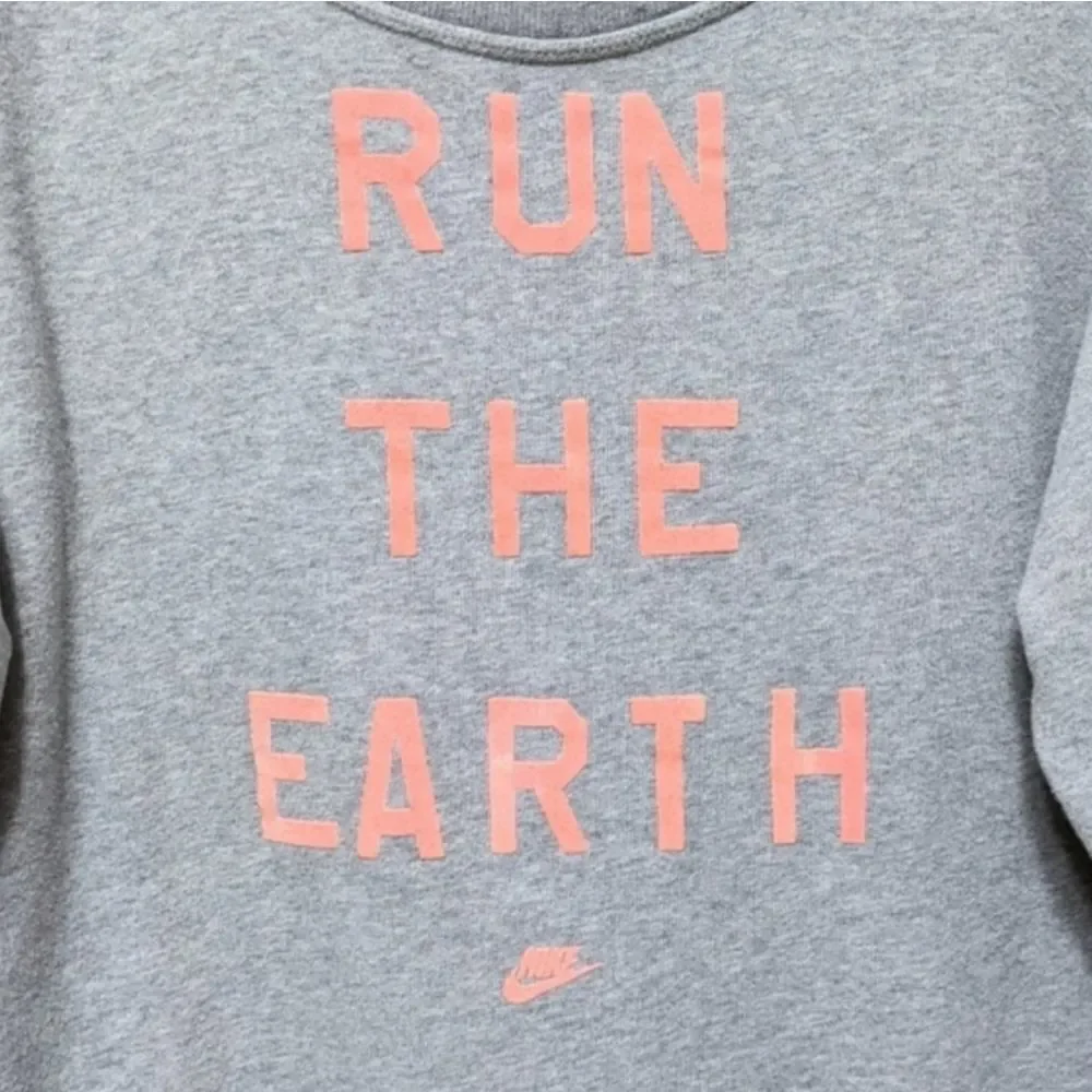 NIKE Run the Earth Gray Sweatshirt XL